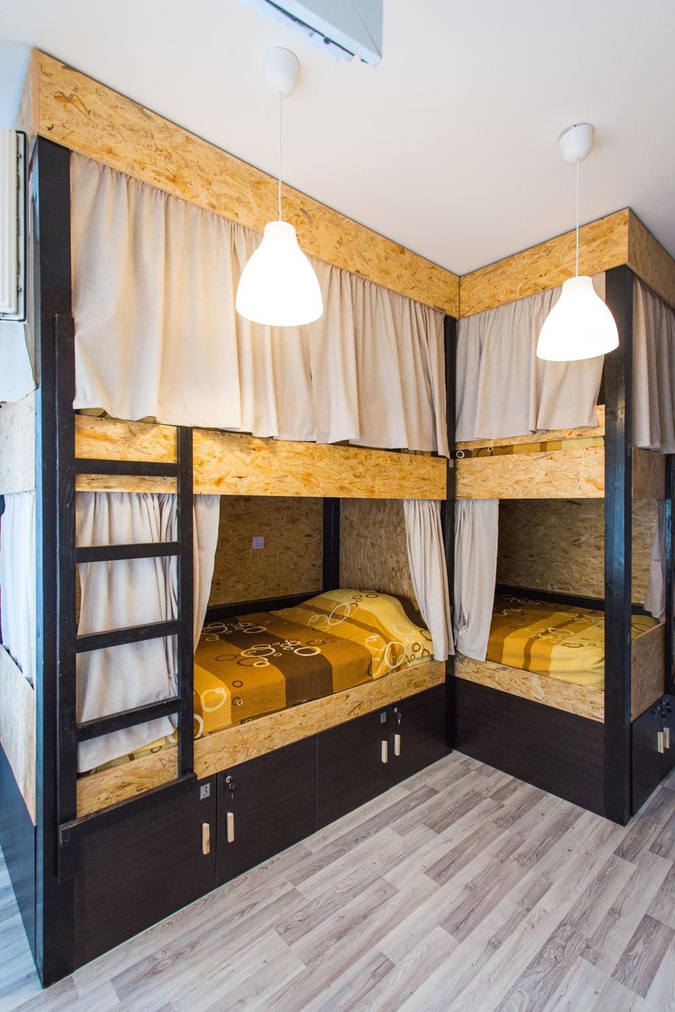 Hostel Day 'N' Night Ni 部屋 写真